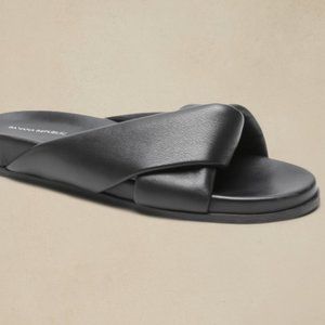 Banana Republic Black Leather slipper sandal size 7